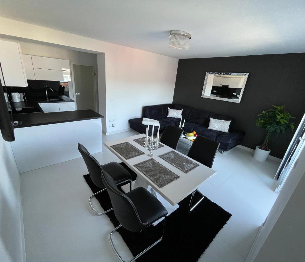 Sky Garden Trogir Apartment Екстериор снимка