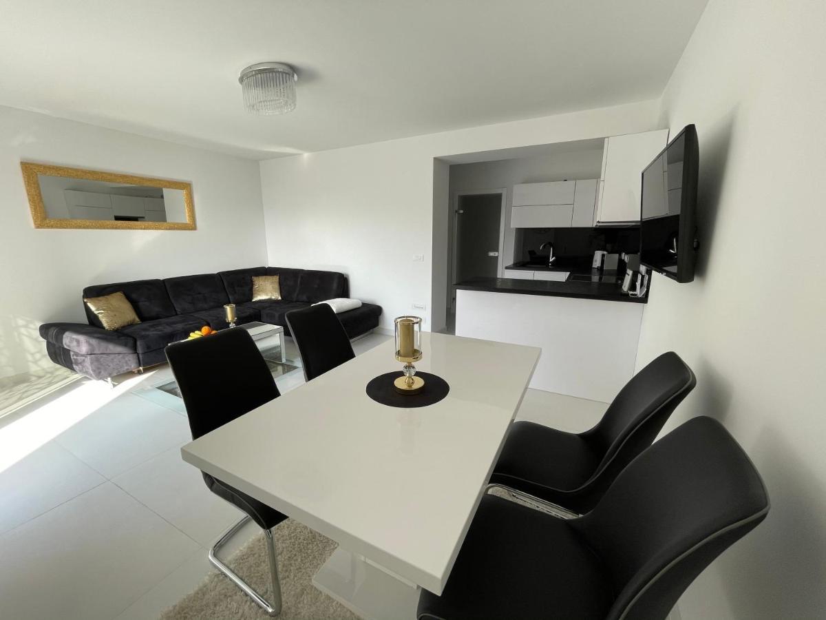 Sky Garden Trogir Apartment Екстериор снимка